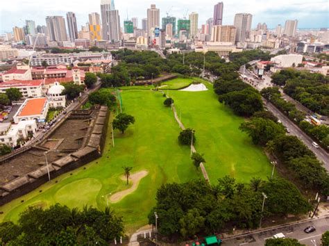 Club Intramuros Golf Course .